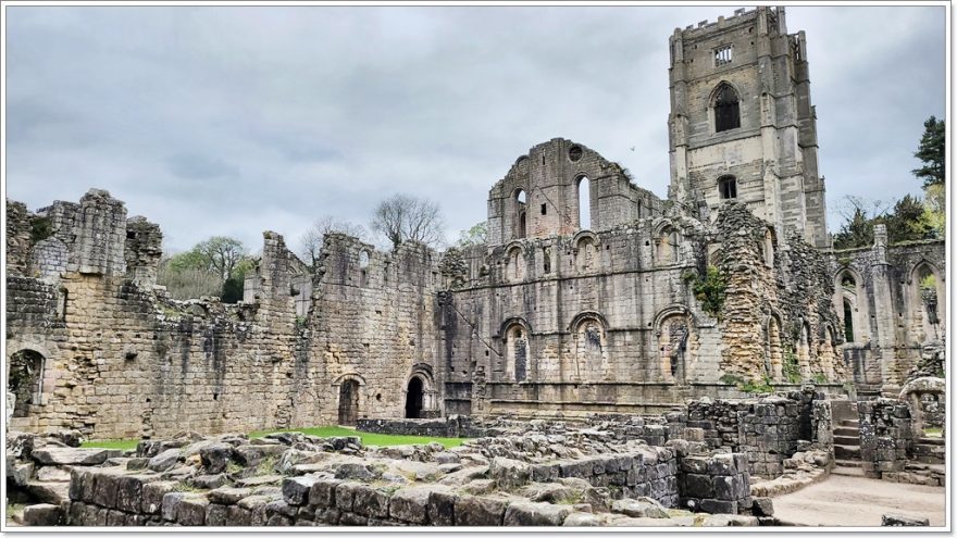 Fountains Abbey - England - English Heritage