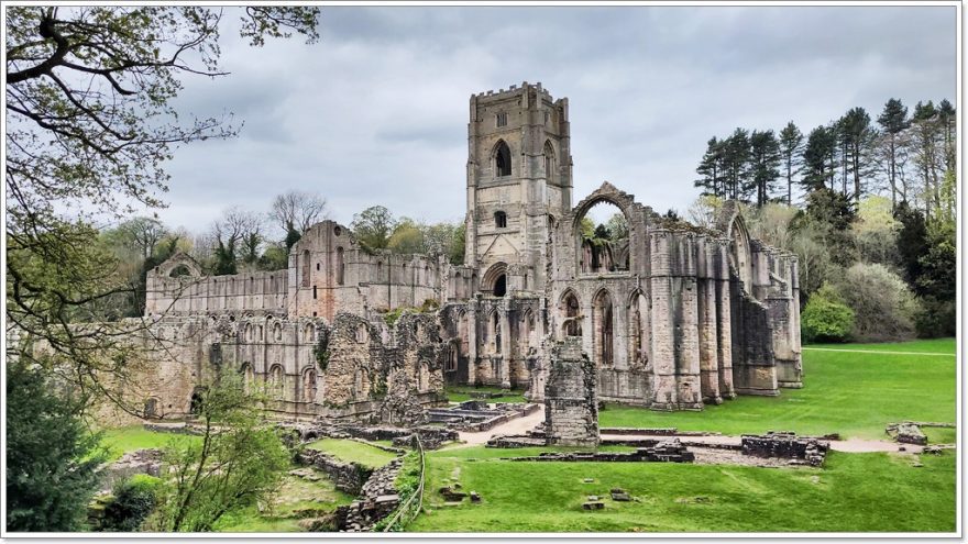 Fountains Abbey - England - English Heritage