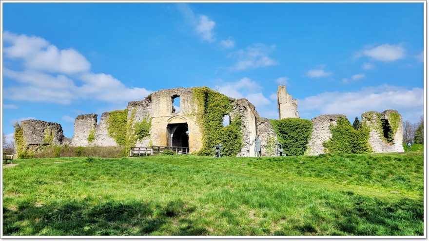 Helmsley - England - Hemsley Castle - English Heritage