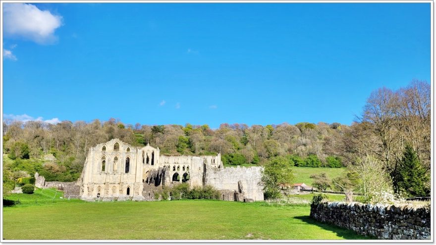 Rievaulx Abbey - England - Eeglish Heritage