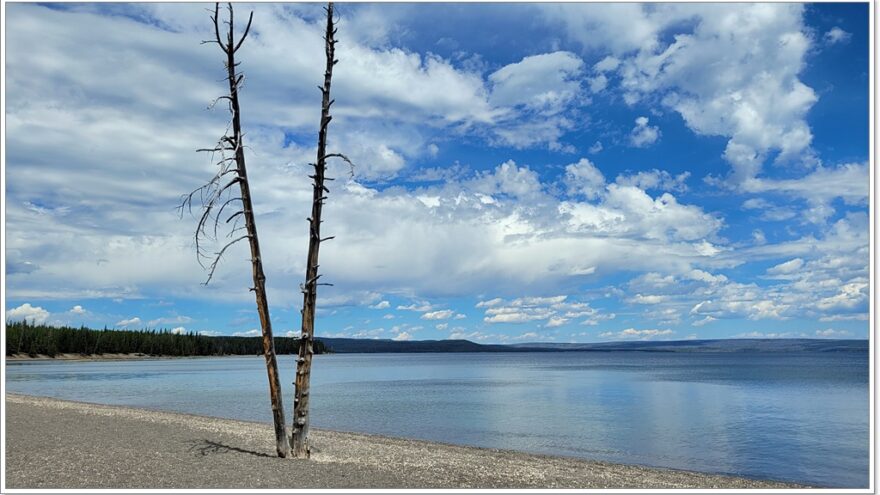 Black Sand Basin - Yellowstone Lake - Wyoming -USA