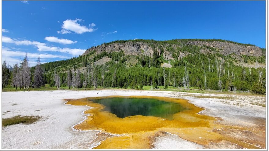 Black Sand Basin - Yellowstone Lake - Wyoming -USA