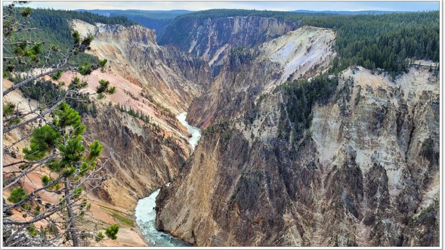 North Rim Trail - Yellowstone - Grand Canyon - Wyoming - USA