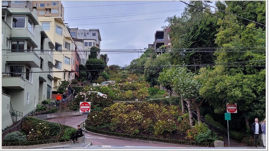 Lombard Street - San Francisco - USA