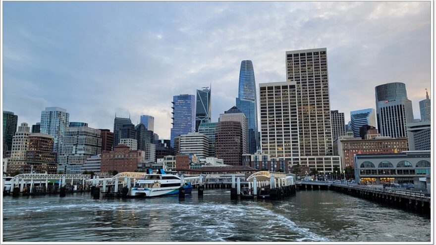 San Francisco Bay Ferry - USA