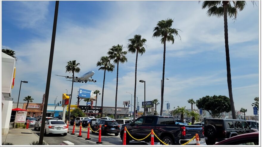 Los Angeles - USA - California - In N Outburger - Plainspotting